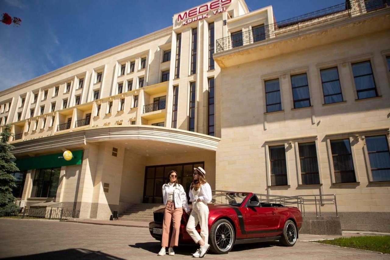 Hotel Medeu Qostanai Exterior foto