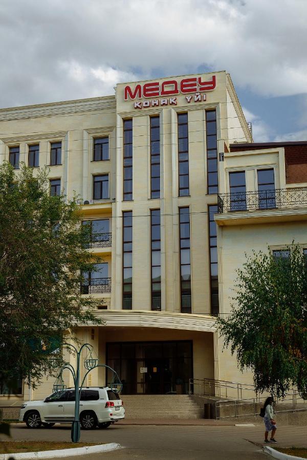 Hotel Medeu Qostanai Exterior foto