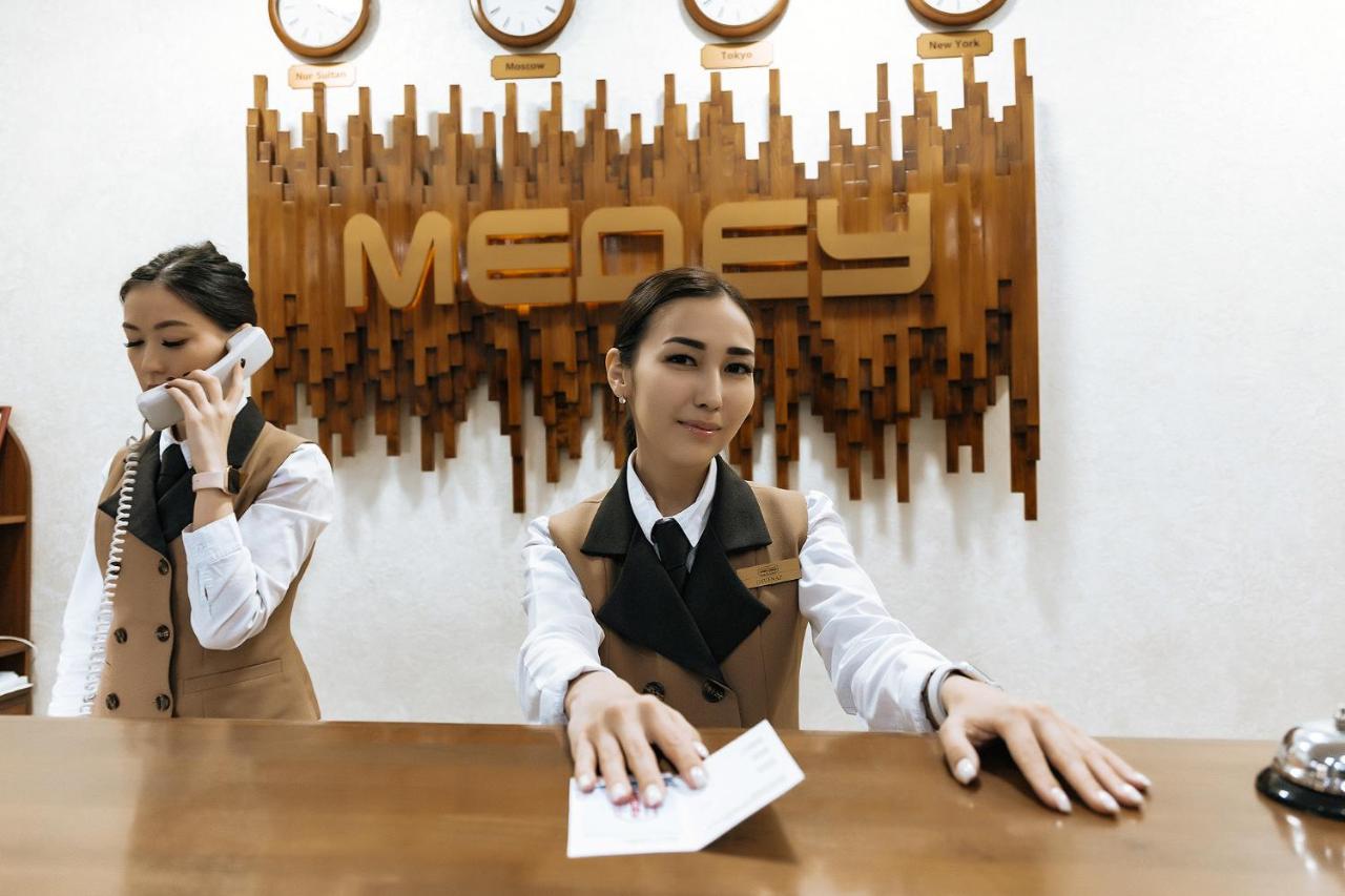 Hotel Medeu Qostanai Exterior foto